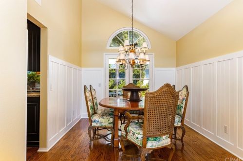 16 Chenile, Irvine CA  92614-7528 exterior
