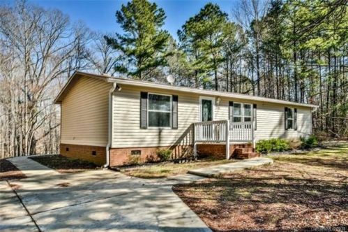 235 Ridge Creek Dr, Bells Cross Roads, NC 28166-7717