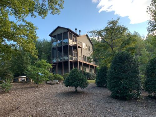 707 Lister Rd, Landrum, SC 29356-8717