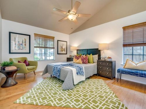 910 Calico Dr, Austin TX  78748-6492 exterior