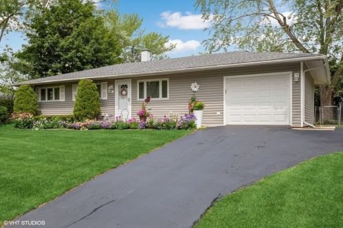 1045 Lilac Dr, Palatine, IL 60074-1603