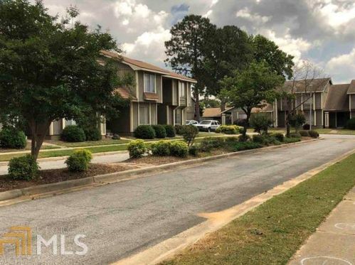 106 Stoneridge Dr, Warner Robins, GA 31088-8203
