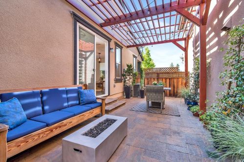 107 Ferrero Dr, Healdsburg, CA 95448-3459