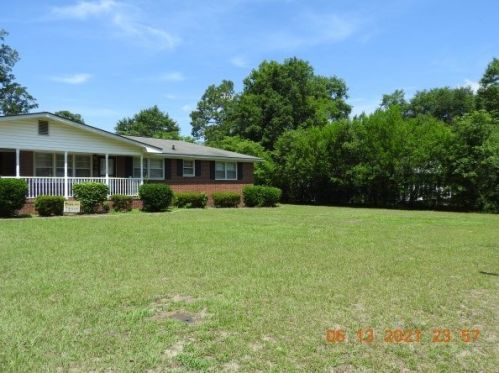 203 Robinson Dr, New Ellenton, SC 29809-2736
