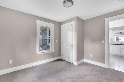 198 Meadow St, Huntington CT  06484-2265 exterior