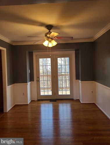 7922 Pebble Brk Ct, Springfield VA  22153-2619 exterior