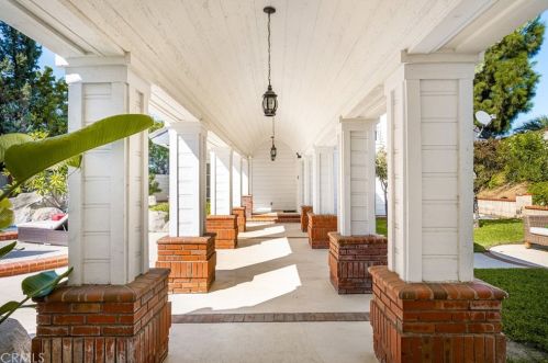 4501 Cerro Vista Dr, Anaheim CA 92807 exterior