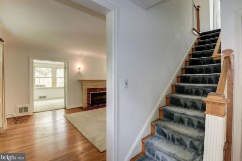 3 Park Valley Rd, Silver Spring MD  20910-5424 exterior