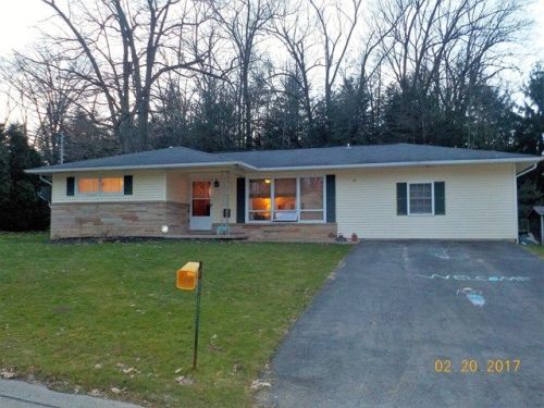 111 Laurel Dr, Franklin, PA 16323-1926