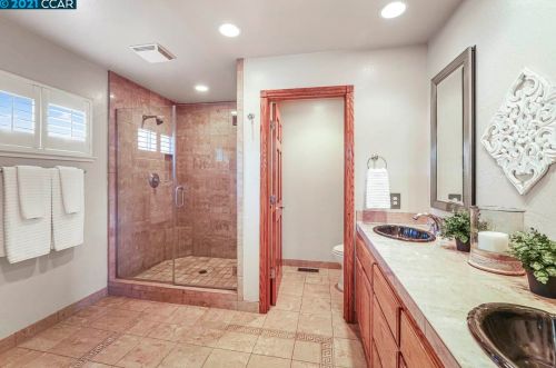 732 San Simeon Ct, Concord CA  94518-2316 exterior