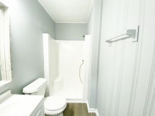 5670 Feldwood Rd, Atlanta GA  30349-2865 exterior