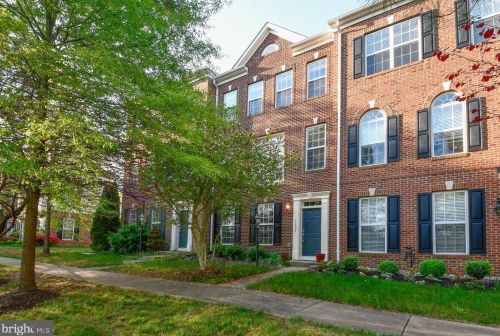 15826 Mackenzie Manor Dr, Haymarket, VA 20169-4924