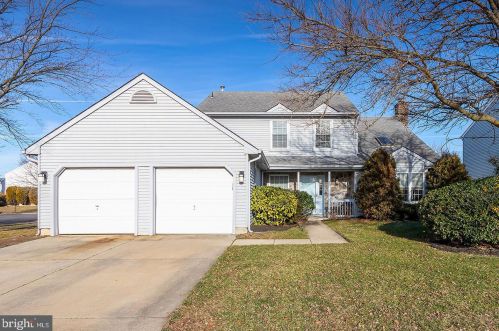 1 Chapel Cir, Erial, NJ 08081-3904