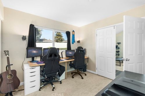 424 Los Arbolitos Blvd, Oceanside CA  92058-1516 exterior