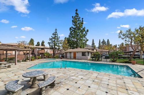 1337 Massachusetts Ave, Riverside CA  92507-7048 exterior
