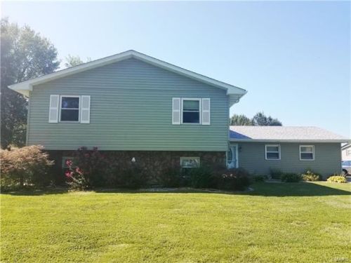 923 Long Branch Rd, Troy, IL 62294-3133