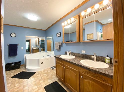 114 Aerl St, Swygert IL  61764-2202 exterior