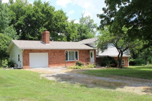 2505 Ozark Rd, Ozark, IL 62972-1229