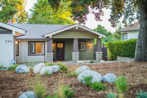 244 Pentagon St, Altadena, CA 91001-4830