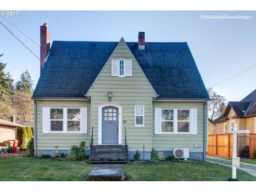 506 Jersey St, Silverton OR  97381-1734 exterior