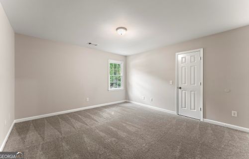 4810 Highland Lk Dr, Atlanta GA  30349-3913 exterior