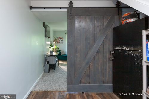 423 Shannondale Rd, Harpers Ferry WV 25425-4564 exterior