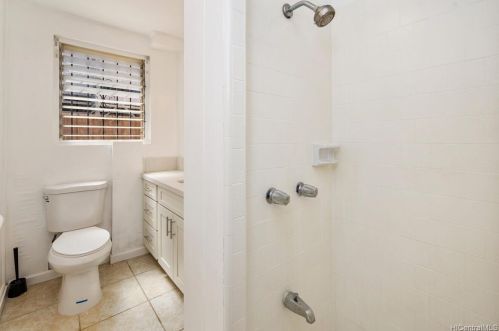 1014 15 Ave, Honolulu HI  96816-3722 exterior