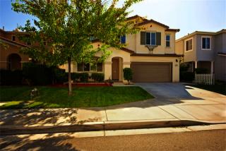 4014 Lake Circle Dr, Fallbrook, CA 92028-7882