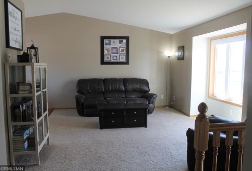 565 Barley St, Cedar Mills, MN 55350-2022