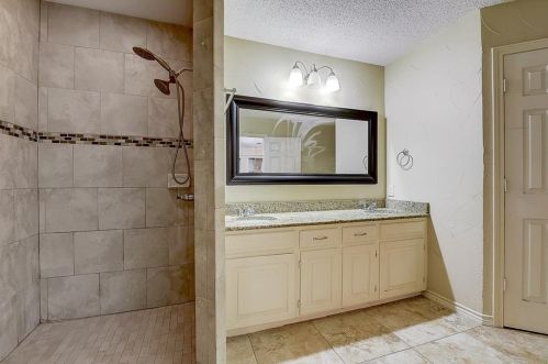 1629 Merrimac Trl, Garland TX  75043-1319 exterior