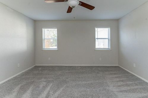 8005 Lazy Ln Rd, Fort Worth TX  76180-7161 exterior