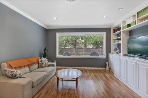 5221 Wosley Dr, Fort Worth TX  76133-2217 exterior