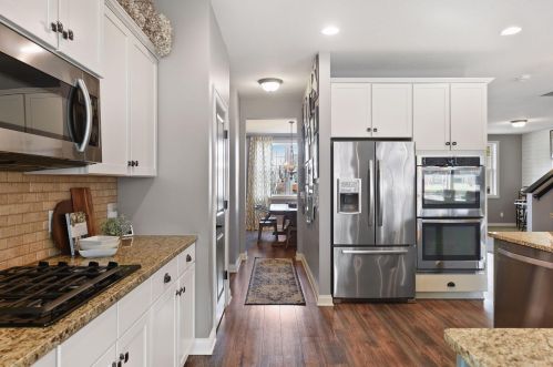 15918 Cobblestone Lake Pkwy, Saint Paul MN  55124-7851 exterior