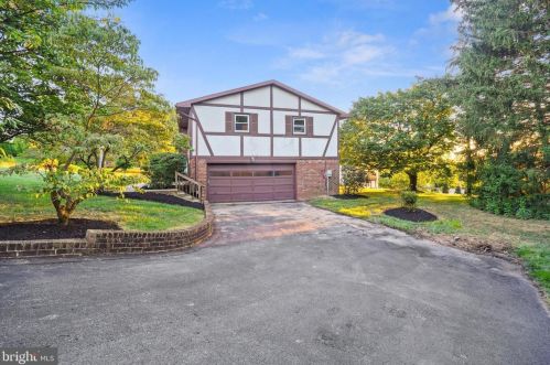 1010 Devonshire Rd, Lancaster PA  17601-1610 exterior