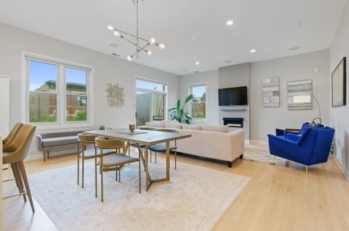 1222 Wolcott Ave, Chicago, IL 60608-1235