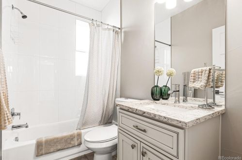 3332 Washington St, Englewood CO 80113-5854 exterior