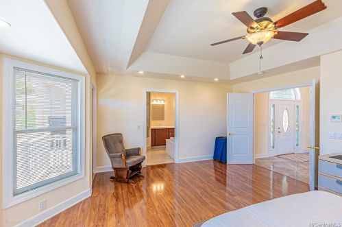 1717 Iwi Way, Honolulu HI  96816-3826 exterior