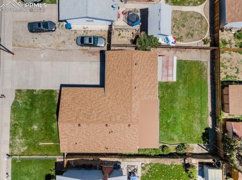 2040 Oakwood Ln, Pueblo CO  81005-2531 exterior