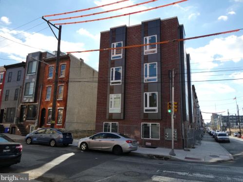 2104 9 St, Philadelphia PA 19122-1313 exterior