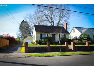 2516 Dekum St, Portland, OR 97211-5929
