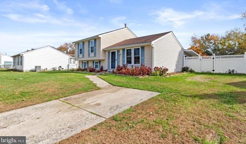 30 Drexel Gate Dr, Erial, NJ 08081-2803