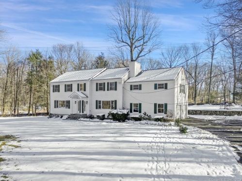 6 Ridge Farms Rd, Norwalk, CT 06850-2717
