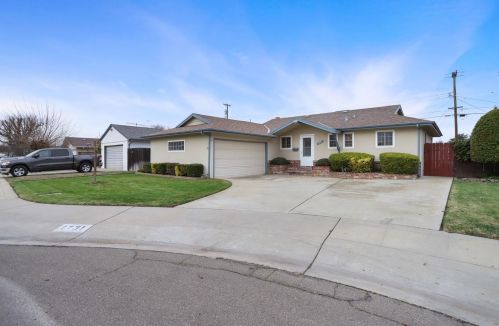1731 Walnut St, Lodi, CA 95242-3144