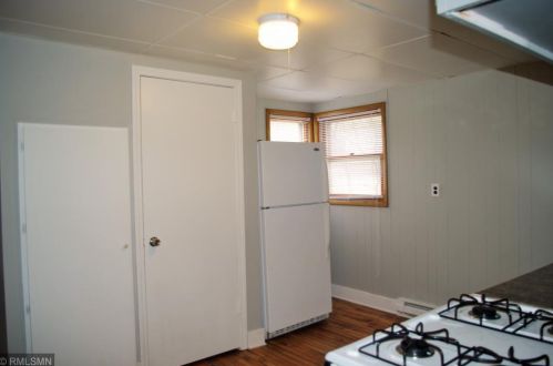 914 Armstrong Ave, Saint Paul MN 55102-3804 exterior