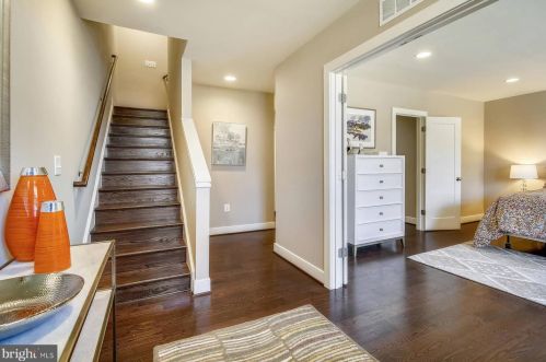 642 Ellsworth Dr, Silver Spring MD 20910-4301 exterior