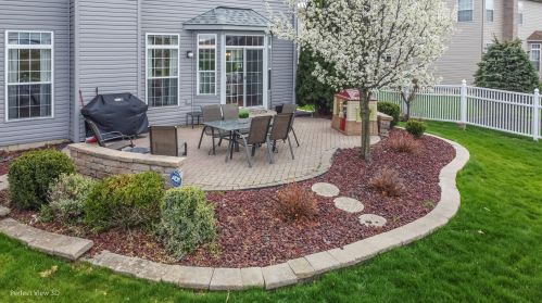 232 Dallas Dr, Hanover Park, IL 60103-1308