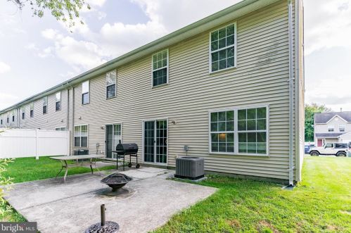 12 Meadowood Ln, Erial, NJ 08081-1968