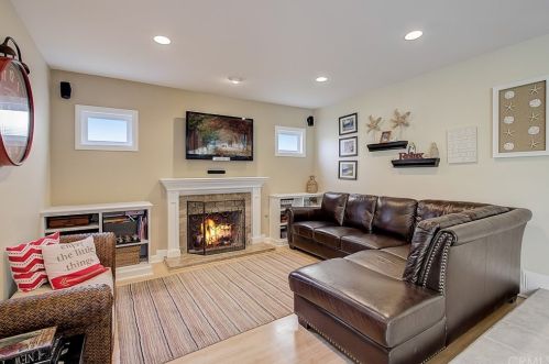 14912 Elm Ave, Irvine CA  92606-2611 exterior