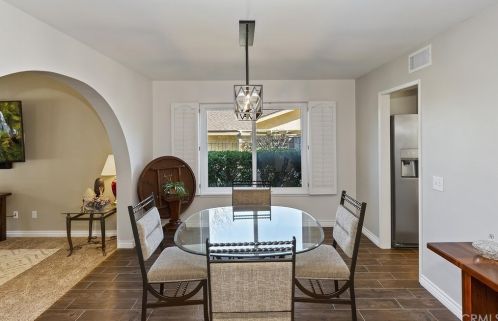 6718 Rycroft Dr, Riverside CA  92506-5315 exterior