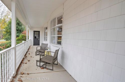 20 Sweet Briar Ln, Holmdel Village, NJ 07733-2119